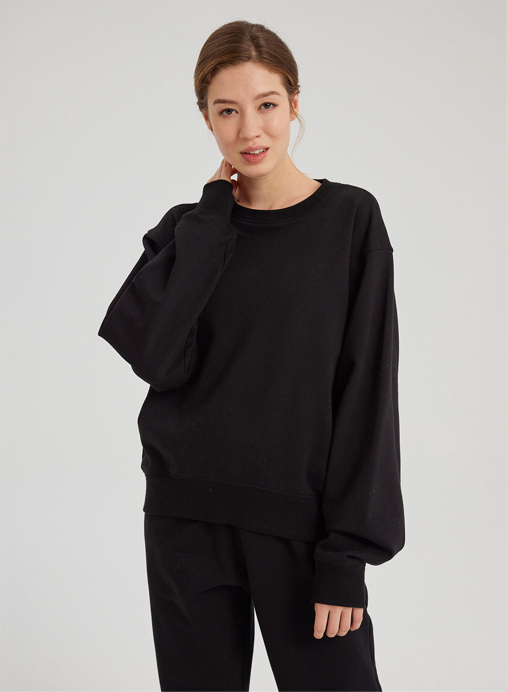 Drop Shoulder Loose Black Sweatshirt